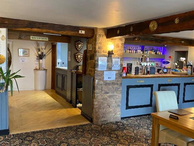 The Thelbridge Cross Inn 크레디톤 외부 사진